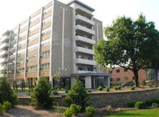 3965 N Meridian St APT 2E, Indianapolis, IN 46208