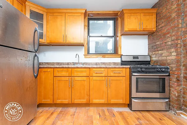 Rented by MySpaceNYC | media 18