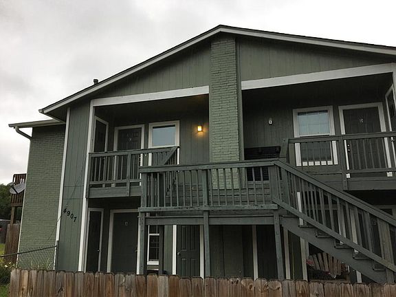 2nd image of 4907 Merritt Dr Unit C