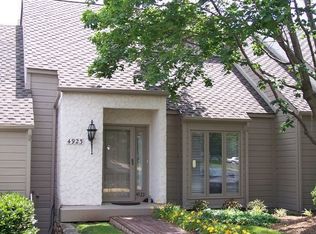 4923 Hunting Hills Ct, Roanoke, VA 24018