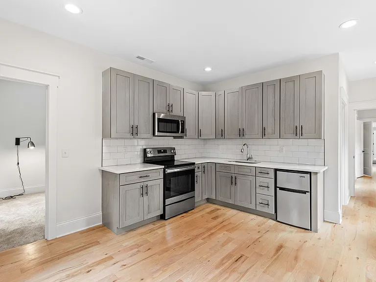 407 Scott Ave #A — Photo 17