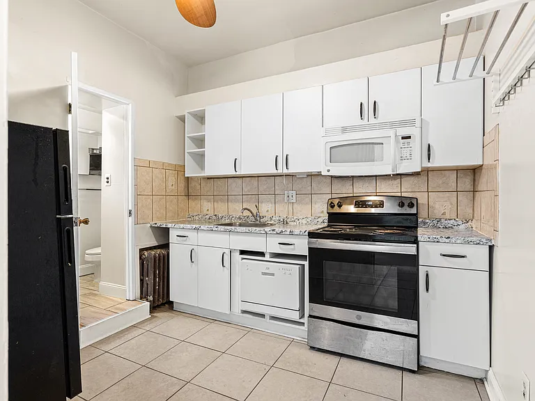 1101 E Palmer St — Photo 11