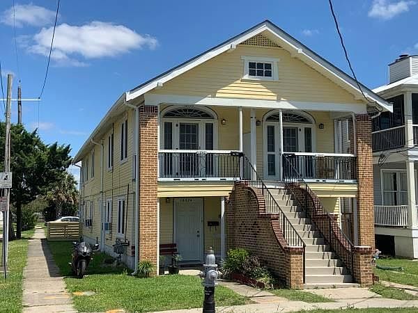 1st image of 1842 Moss St #B