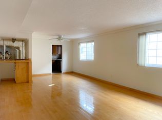 226 N Crescent Dr, Beverly Hills, CA 90210