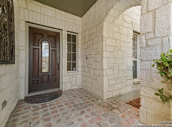 4th image of 8731 Stoney Brook Dr