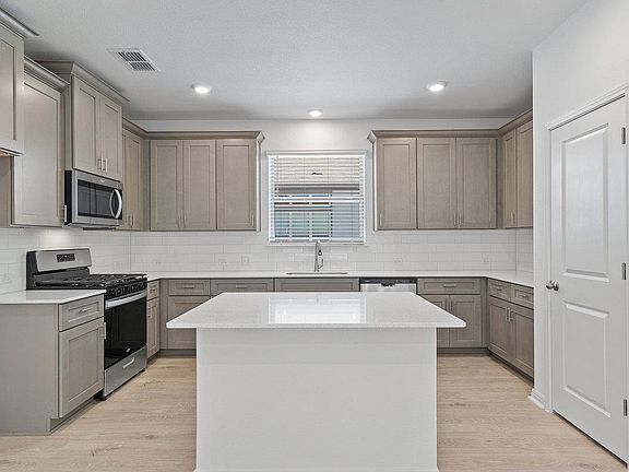 6th image of this home