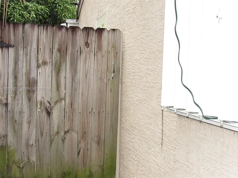 2230 SW 50th Ter #2 — Photo 12