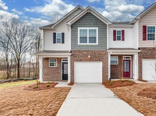 12609 Wandering Brook Dr, Charlotte, NC 28273