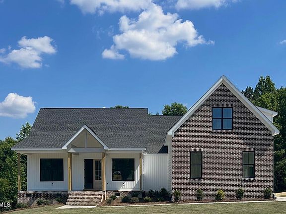 2nd image of 499 Hillard Ln