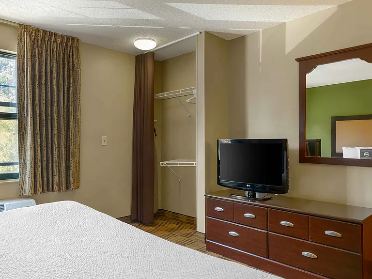 Studio Suite - 1 King Bed