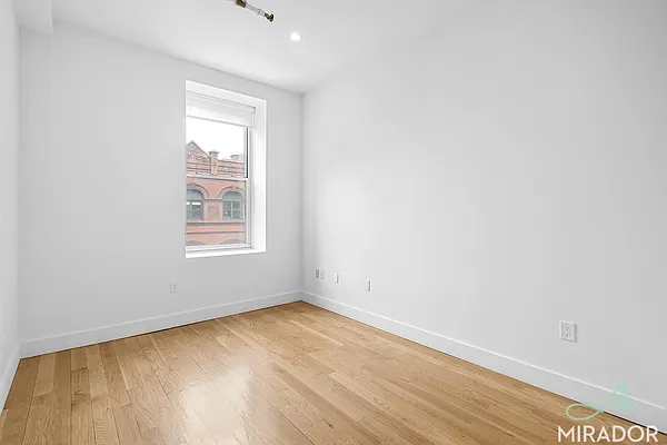 Rented by Mirador Real Estate | media 9