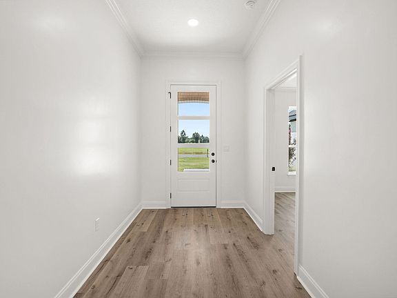 3rd image of 3158 Mesa Ln