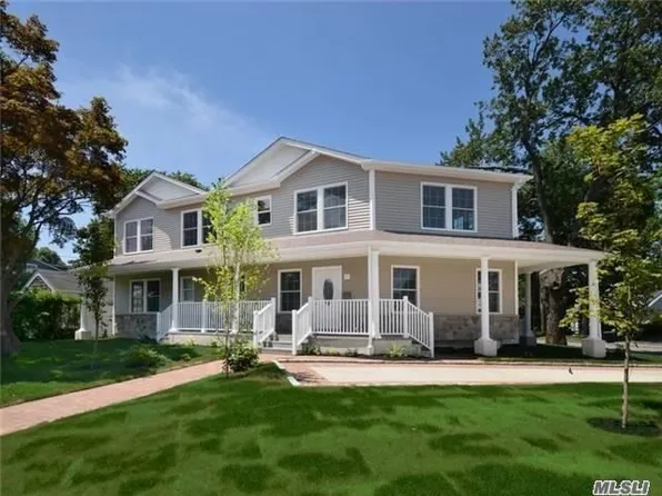 11 Manhasset Ave, Port Washington, NY 11050