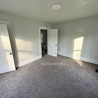 45 Oakdale Ave — Photo 3
