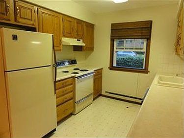 4th image of 2021 Monroe St #B