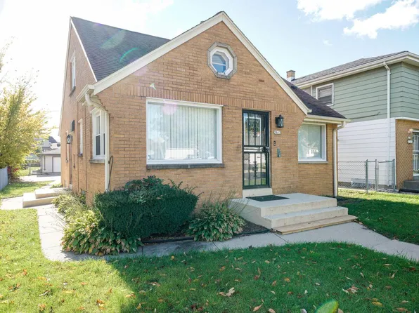 5613 West Congress STREET, Milwaukee, WI 53218