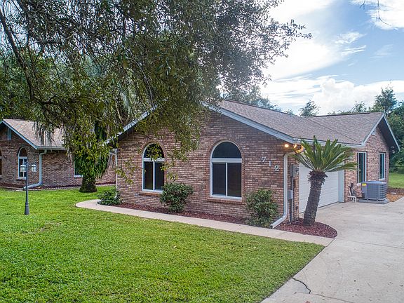 3rd image of 712 Breckenridge Dr