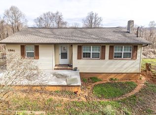 1844 Oak Grove Rd, Rocky Top, TN 37769