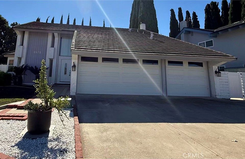 1st image of 4972 Rochelle Ave