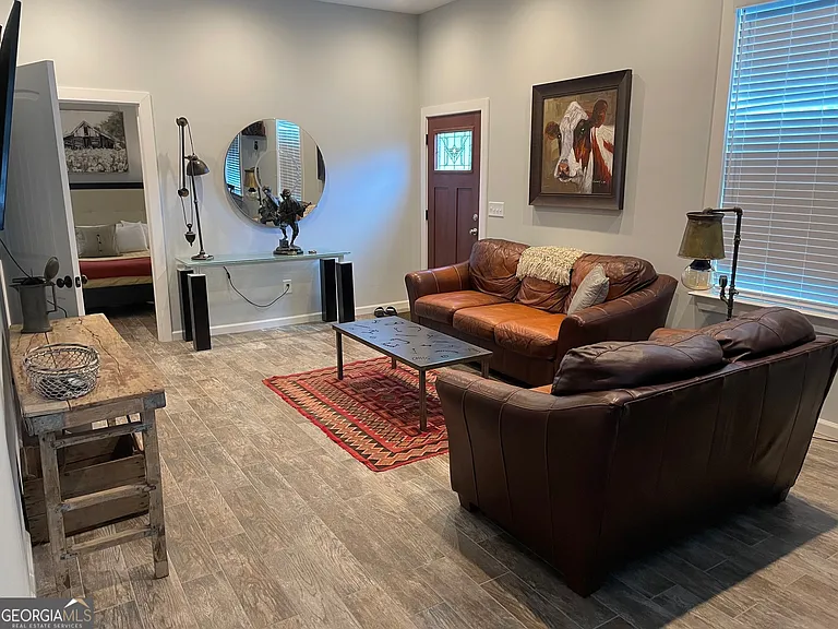 8470B Hearn Rd — Photo 3