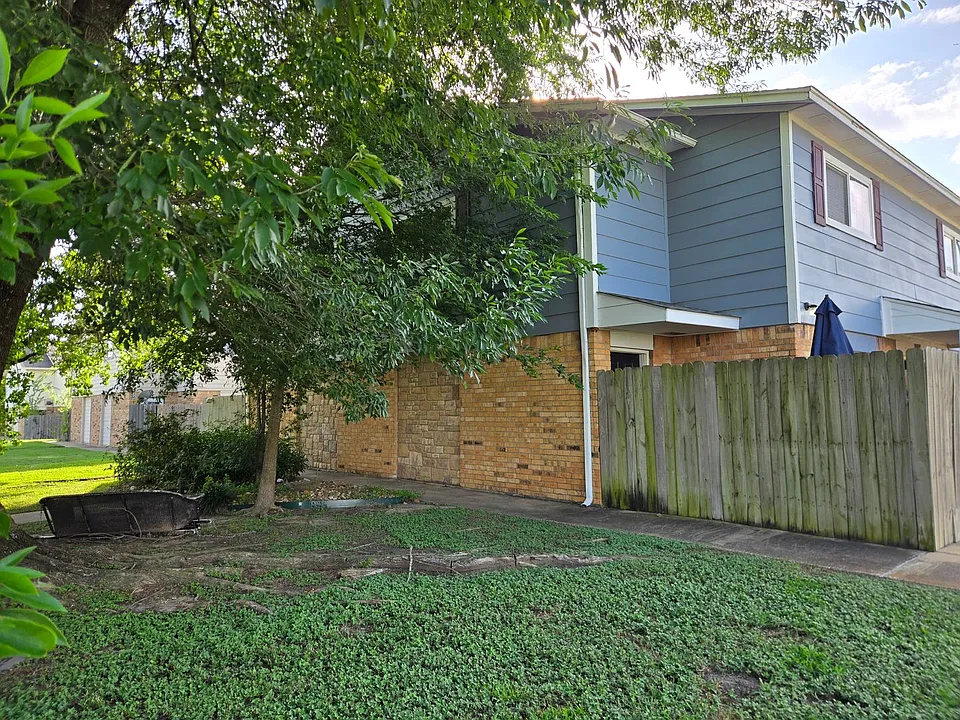 1807 Treehouse Trl #B