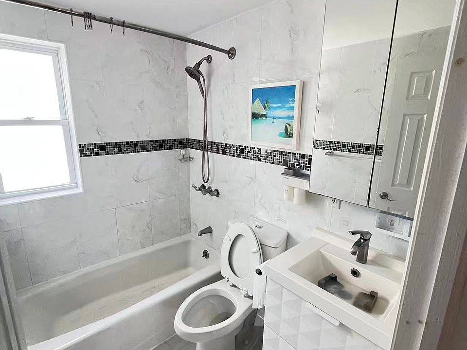 1st image of 4022 247th St #2