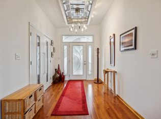 3904 Oak Park Cir, Waterloo, IA 50701