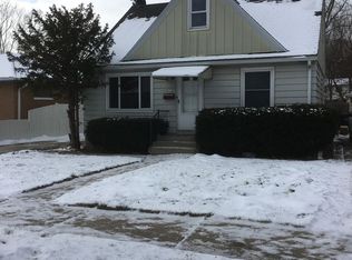 5151 N 63rd St, Milwaukee, WI 53218