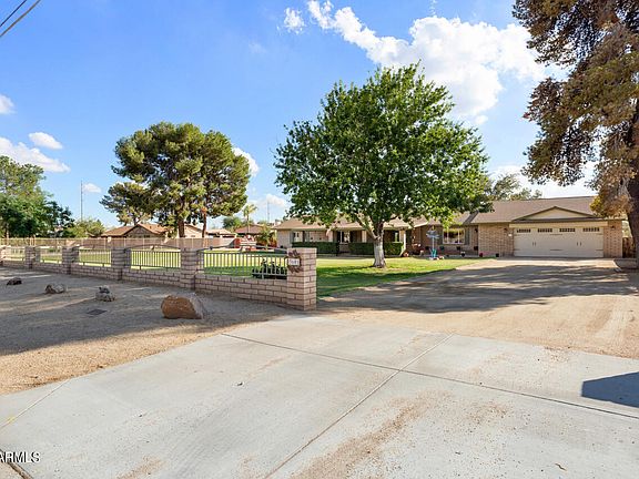2nd image of 3601 W YORKSHIRE Drive