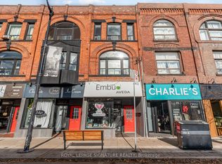 3038 Dundas St W #3, Toronto, ON M6P 1Z3