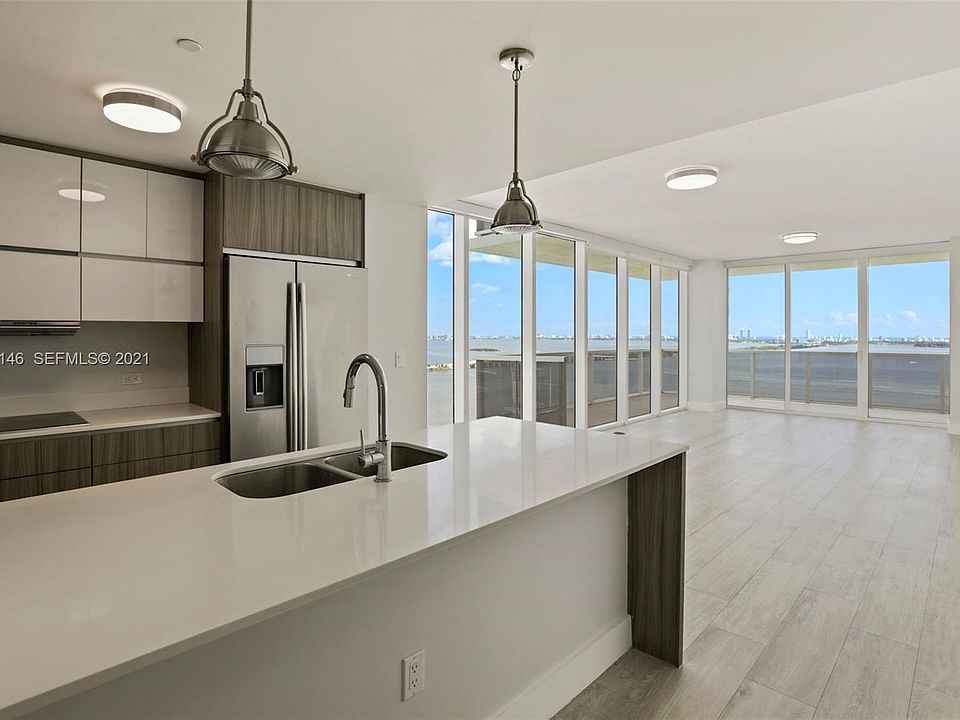 1st image of 600 NE 27th St #1301