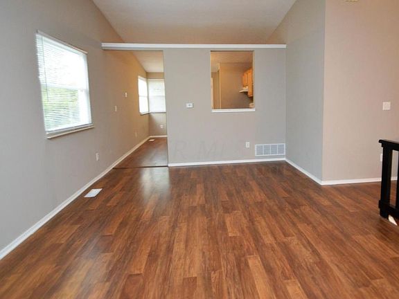 2nd image of 3089 Dewbourne Dr