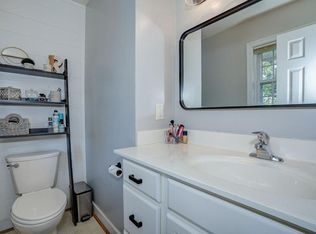 5203 Green Meadow Rd, Roanoke, VA 24018