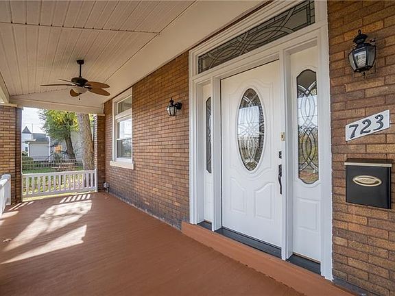 3rd image of 723 Riverside Dr