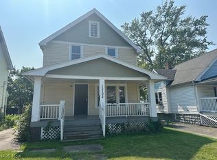13702 Bartlett Ave, Cleveland, OH