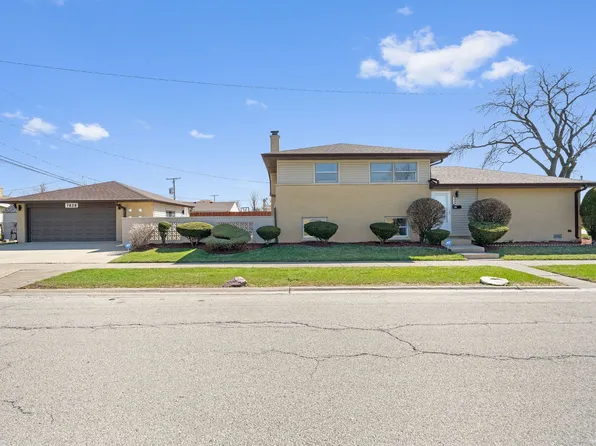 7838 W Park Ave, Niles, IL 60714