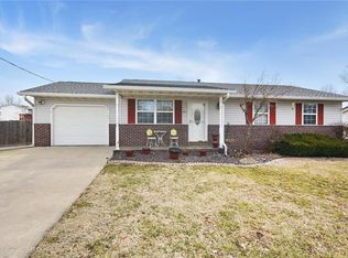 411 Ackerman Pl, Troy, IL 62294