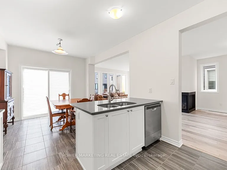 69 Defence St — Photo 16