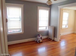 128 Rogers Ave APT 2R, Somerville, MA 02144