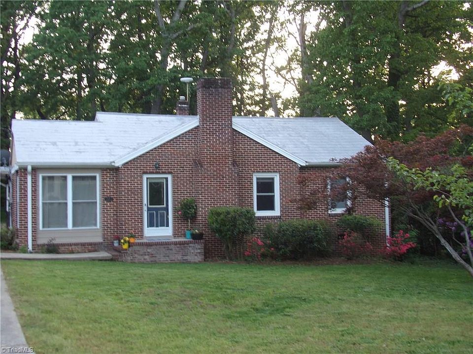 1st image of 1311 Pinecrest Ave