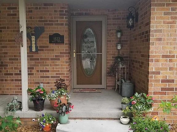 4th image of 1522 Raell Dr