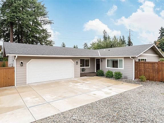 2nd image of 5211 44th Avenue Ct E