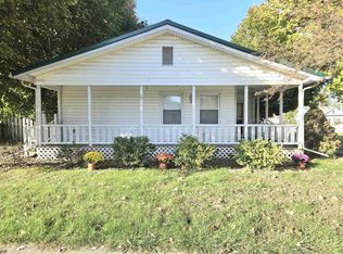 303 N Main St, Walton, IN 46994