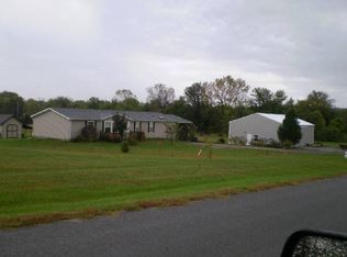 594 E 1732nd Rd, Baldwin City, KS 66006