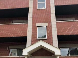 705 W 31st St APT 2W, Chicago, IL