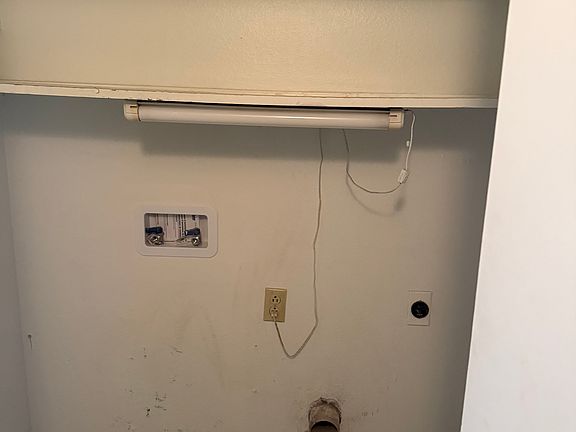 4th image of 1313 Tanglewood Ln