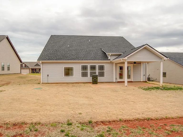 732 Shelburne Ln — Photo 47