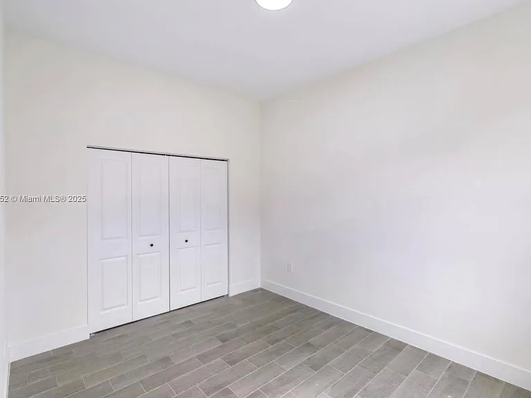710 Peacock Ave — Photo 18