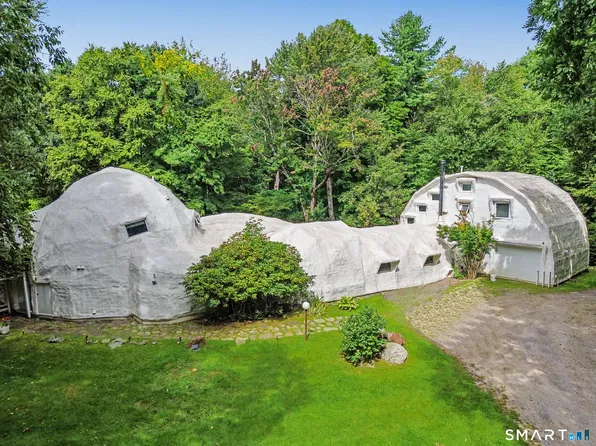 11 Day Road, Cornwall, CT 06754