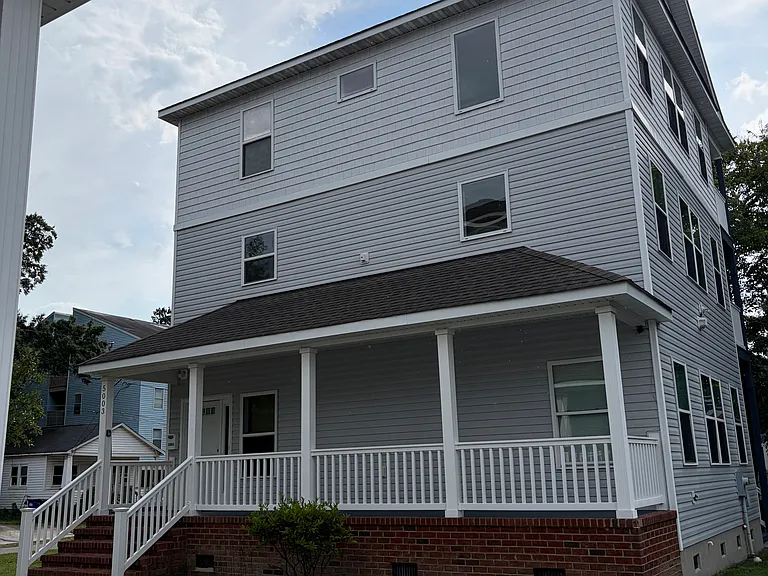 5003 Killam Ave #1 — Photo 2